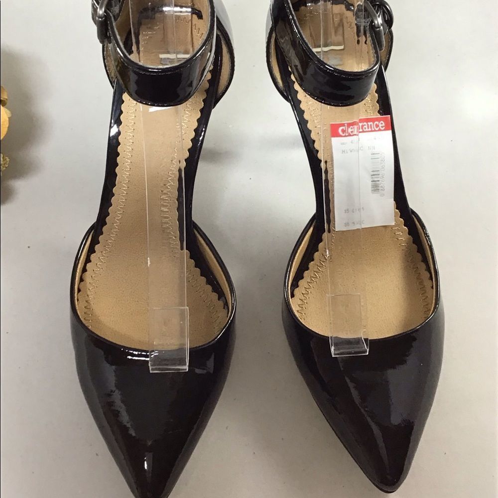 Mia black patent leather heels size 7 1/2.
